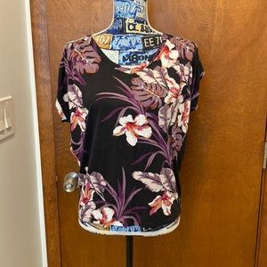 Jennifer Lopez t shirt size medium, never worn